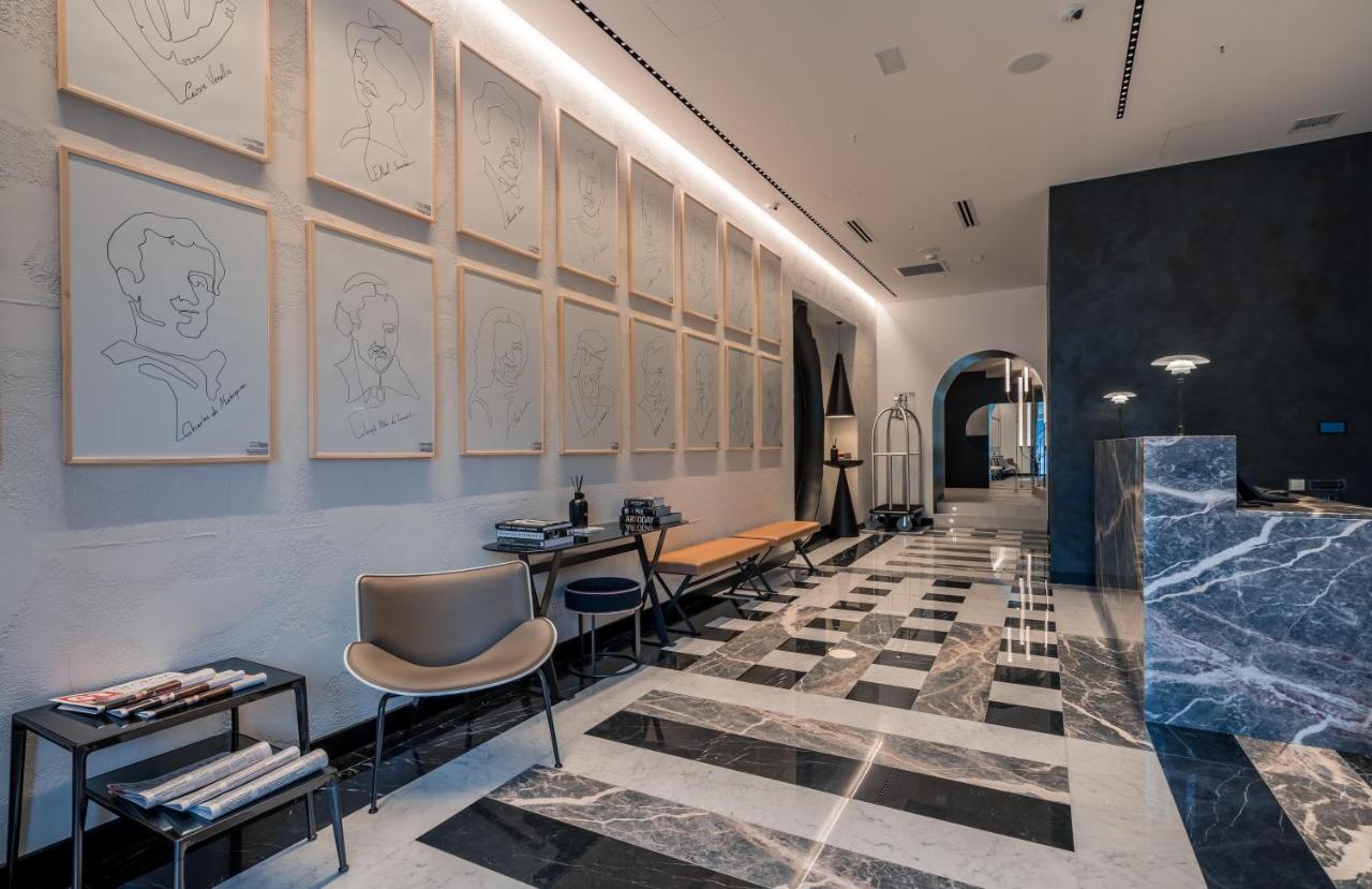 Monograph Freedom Square Hotel Tbiliszi Kültér fotó The lobby of the hotel